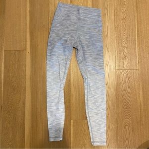 Heather grey gradient lululemon leggings in size 6